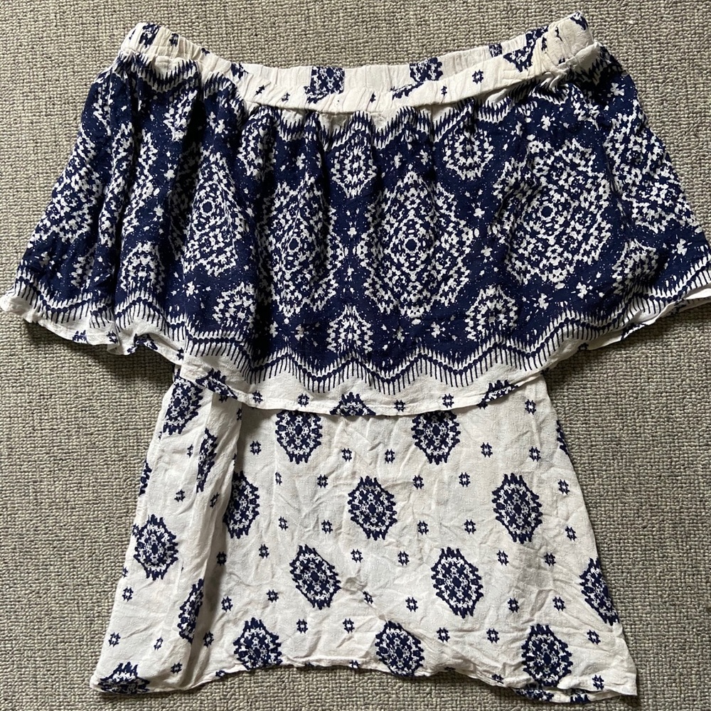 Flowy off-the-shoulder/tube top
